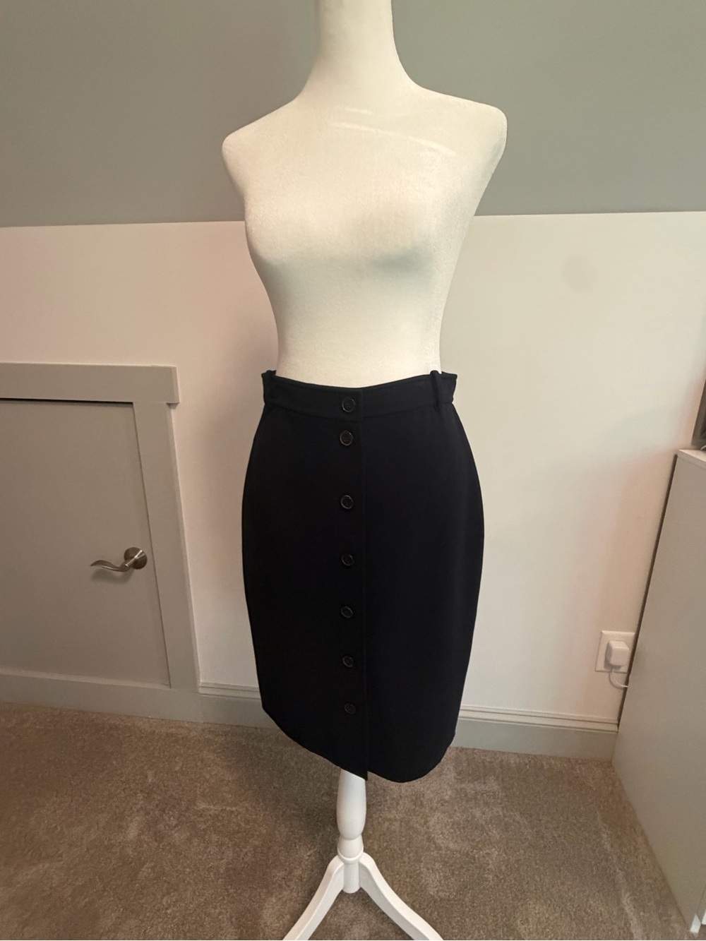 Hermes Paris Vintage Black Wool Blend Button Front Pencil Skirt size 38